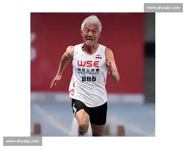72 岁金辉 WSE 三冠：百米 14 秒书写 “银发速度”